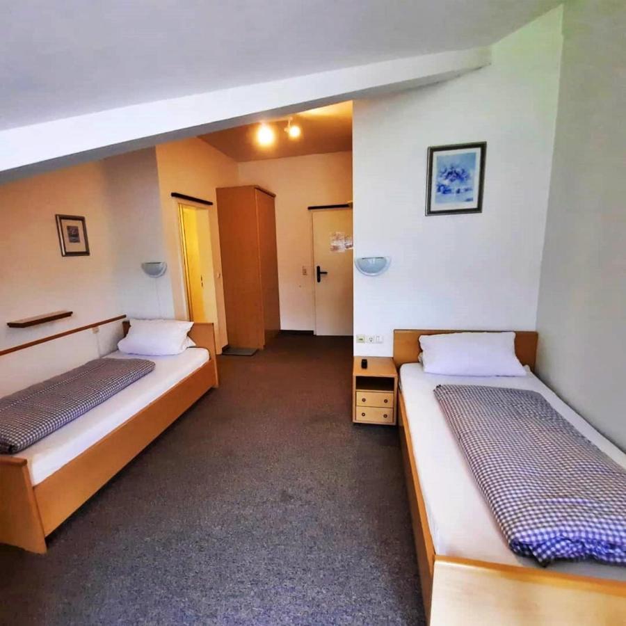 Landhotel Albrecht ミッセン・ヴィルハムス エクステリア 写真